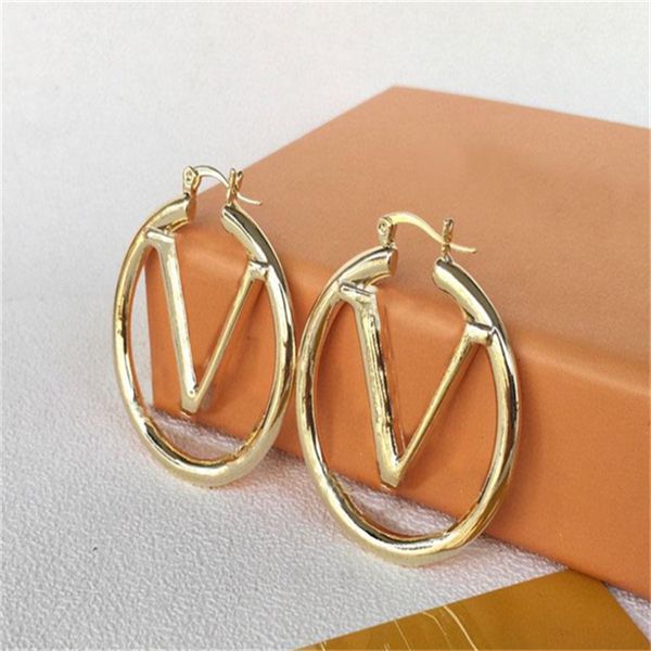 18K gold-plated heart-shaped hoop earrings for women, stylish titanium steel studs with logo print, perfect for weddings, parties, and birthdays