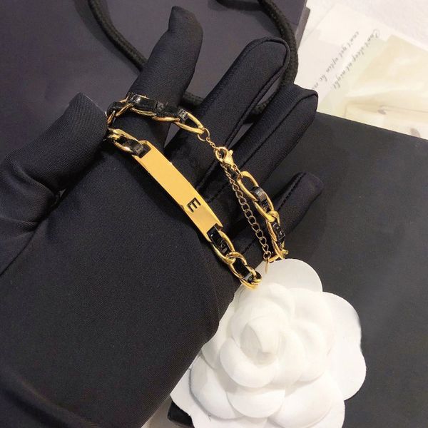18k gold-plated luxury pendant necklace with elegant long chain for women's fashion and travel