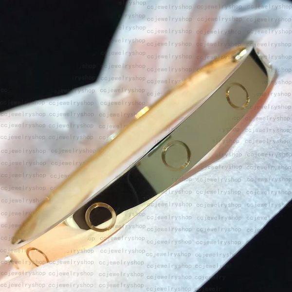 18K gold-plated stainless steel bangle, a classic fashion bracelet perfect for women and girls as wedding or Mother's Day gifts