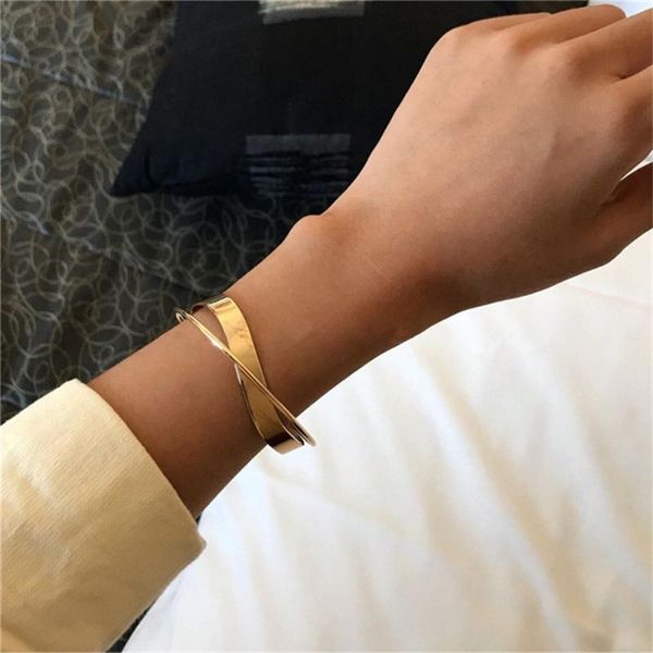 2-piece European-style exaggerated layered copper gold bangle for gothic fashion women's jewelry accessories