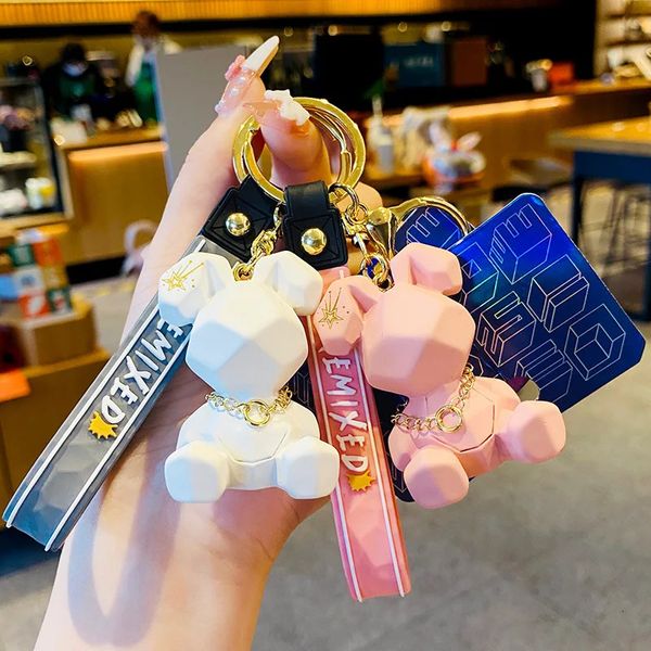 3D faceted rabbit keychain for men and women, a cute rhombus cat silicone chain for car rings or bag decorations
