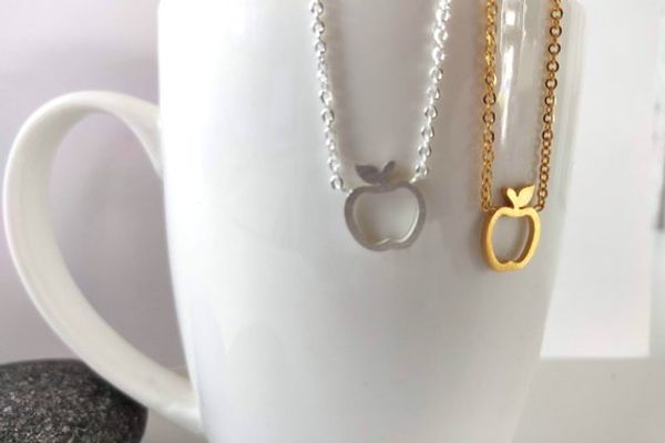 5pcs Hollow Outline Fun Geometric Apple Charm Pendants for Women's Graduation Teacher Necklace
