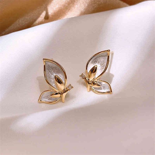 925 silver needle ear stud clip rings with small butterfly charm, simple yet stylish fairy-inspired design in trendy net red color