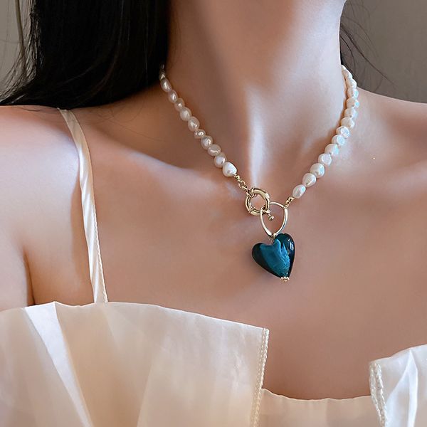 Amulet Pendants with Tanshui Pearl Love Necklace featuring a Baroque Peach Heart Design, perfect for summer 2021 Japanese Korean style