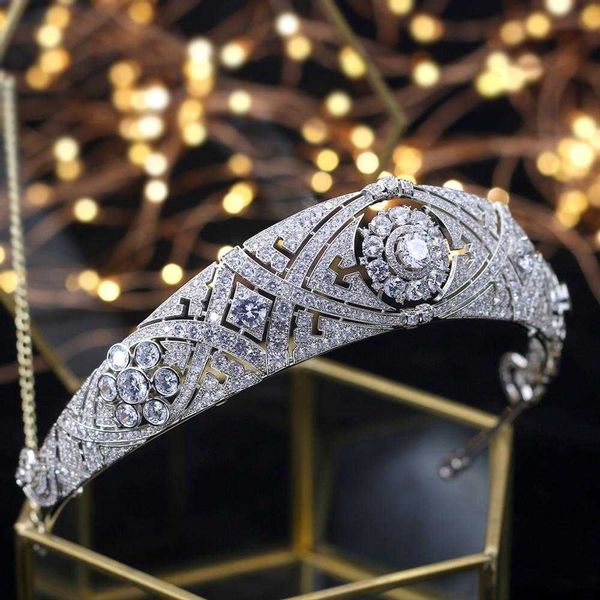 ASNORA Gorgeous Crown Tiara de Noiva Meghan Markle Wedding Hair Accessorie Jewelry Zircon Bridal and Tiaras 210616

ASNORA's elegant bridal tiara inspired by Meghan Markle's wedding, featuring zirc...