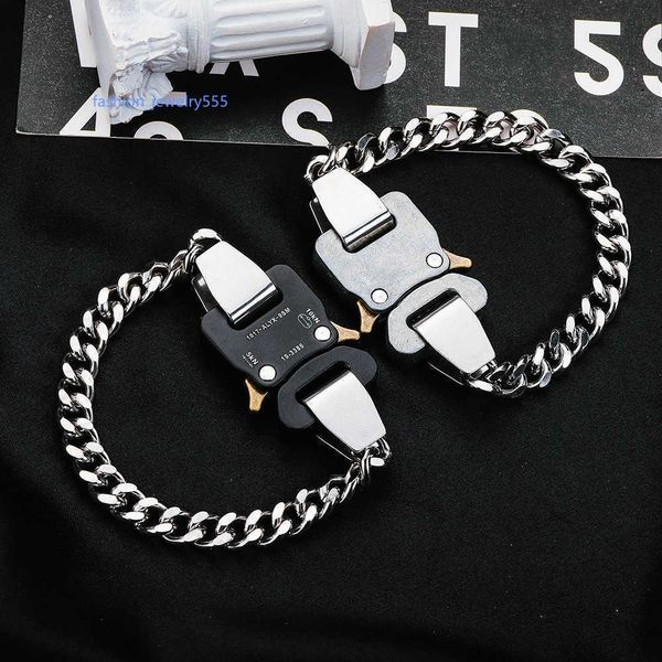 Bangle Golden 1017-alyx-9sm Buckle Bracelet Men Women 1 1 Top Quality Openwork Letters Hero Charm Chain Titanium Alyx Bracelet Q0717
