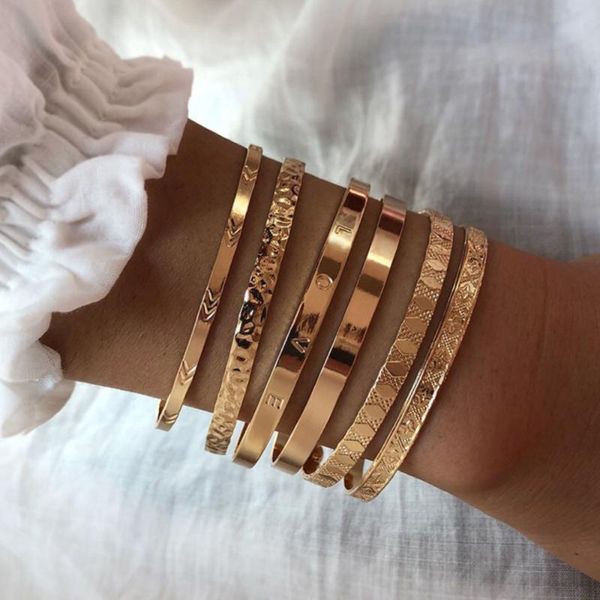 Bangle Opening Adjustable Charm Bracelets Bangles Fashion Jewelry 6pcs Punk Curb Cuban Chain Set For Women Gifts

Adjustable charm bangle set featuring punk-style Cuban chains, a stylish 6-piece jewelry collection perfect for women's gifts