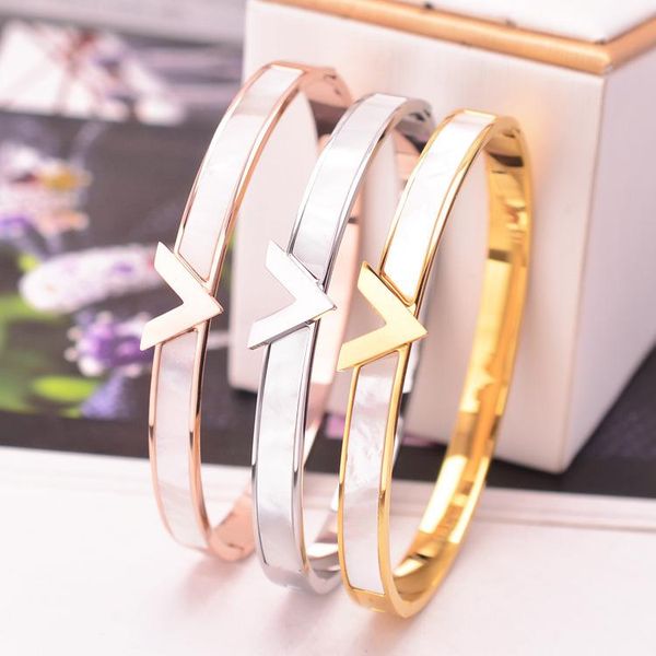 Bangle Shell V Rose Gold Bracelet Female Luxury Jewelry Designers Mens Couple Stainless Steel