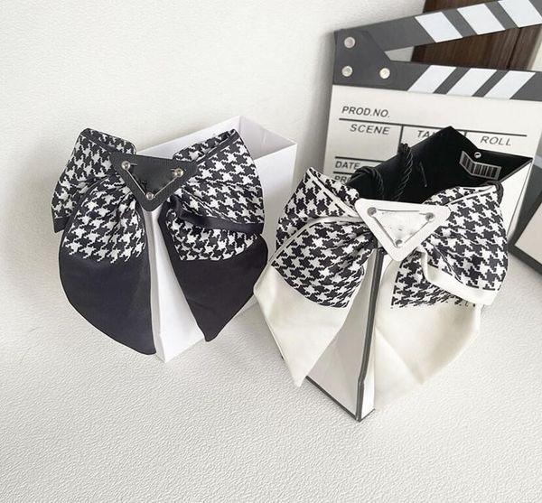 Bow Letters Hair Clips & Barrettes Checkered Tiara Women High Quality Fast Delivery

Rewritten:
Stylish bow letter hair clips and checkered tiaras for women, premium quality with quick shipping