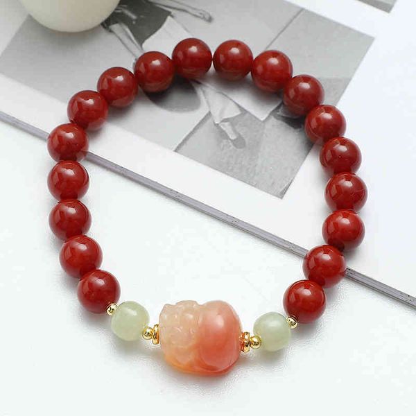 Bracelets featuring Baoshan natural South Red beads for women, showcased in Taobao live streams for the Benmingnian Yanyuan agate carving collection