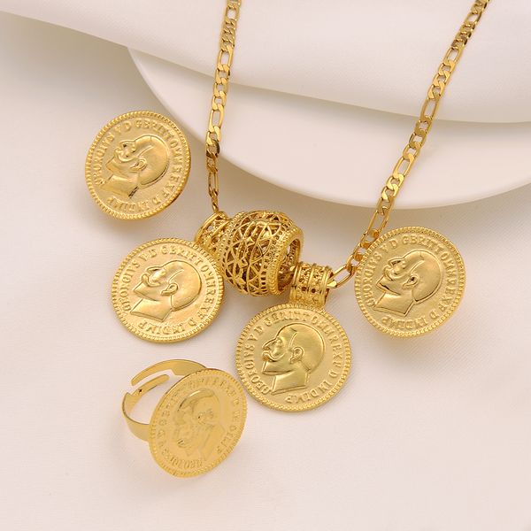 Cephalic pendant featuring earrings, rings, and Figaro link chain or black rope jewelry sets  

Retro-inspired 1913 coin treasure in 9k gold finish