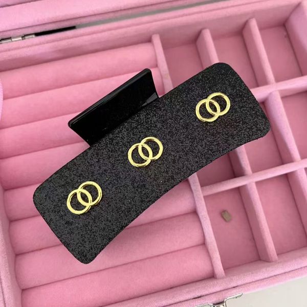 Classic Barrettes for Women and Girls - Stylish Versatile Hairpins, Fashionable Black Shark Hair Clips