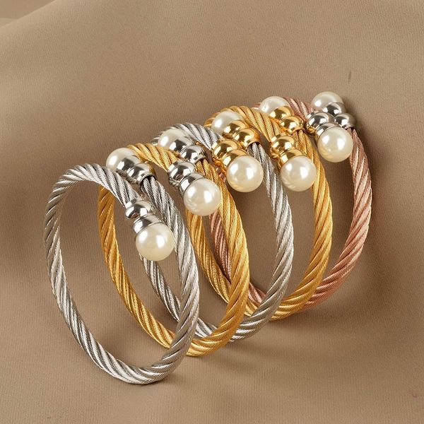 Classic stainless steel bracelet for stylish gifting