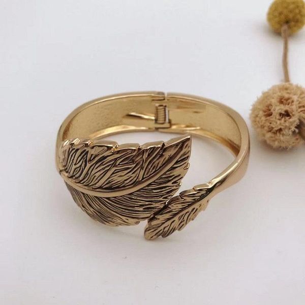 Colorful alloy punk cuff bangles for women's stylish party jewelry