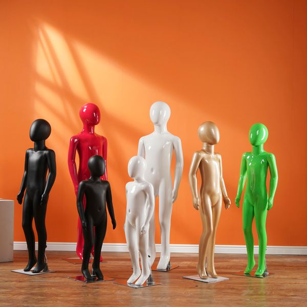 Colorful and stylish customizable child mannequin for fashion display