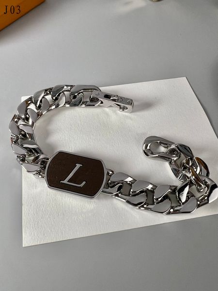 Cuban-style thick bracelet with a 3D chain design for women, featuring a screw cuff suitable for couples