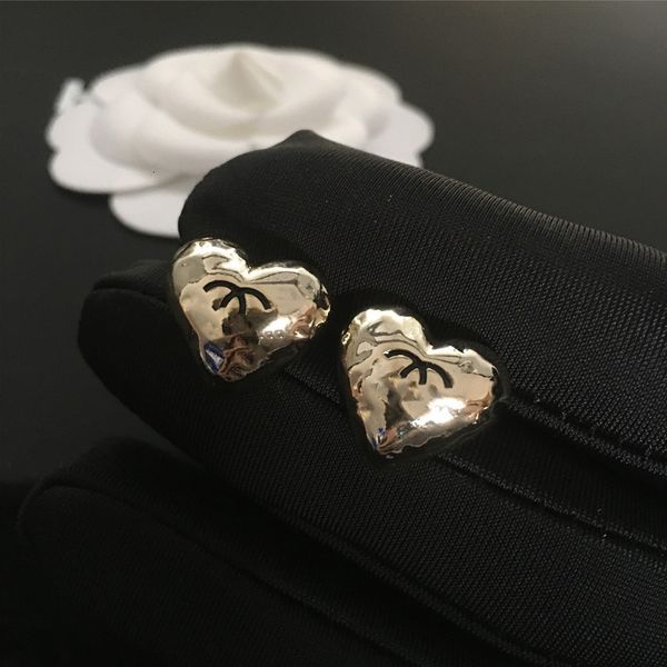 Cuff Stud Earrings 925 Silver Needle Korean Version Small Xiangfeng Lingge Love Series Letter
