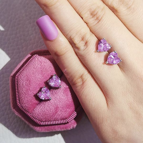 Cute Heart Stud Earring Lab diamond White Gold Charm Filled Jewelry Engagement Wedding Earrings for Women Bridal Birthday Bijou

改写为：
Adorable heart-shaped stud earrings with lab diamonds in white gold, perfect for engagement, wedding, bridal, or birthday jewelry gifts for women