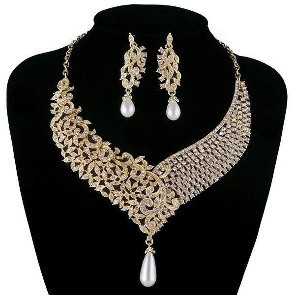 Delicate golden crystal necklace and earring set with Indian pearls for women, brides, and bridal wedding party jewelry accessories gift