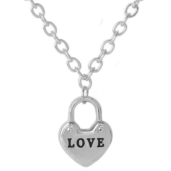 Delicate heart pendant necklaces, minimalist Tiffany-style jewelry for women, perfect as friendship gifts