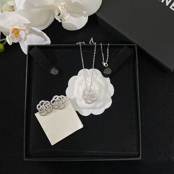 Designer Camellia Jewelry Set: S925 Silver Needle Earrings and Necklace, Light Luxury Minimalist Style with Subtle Fragrance