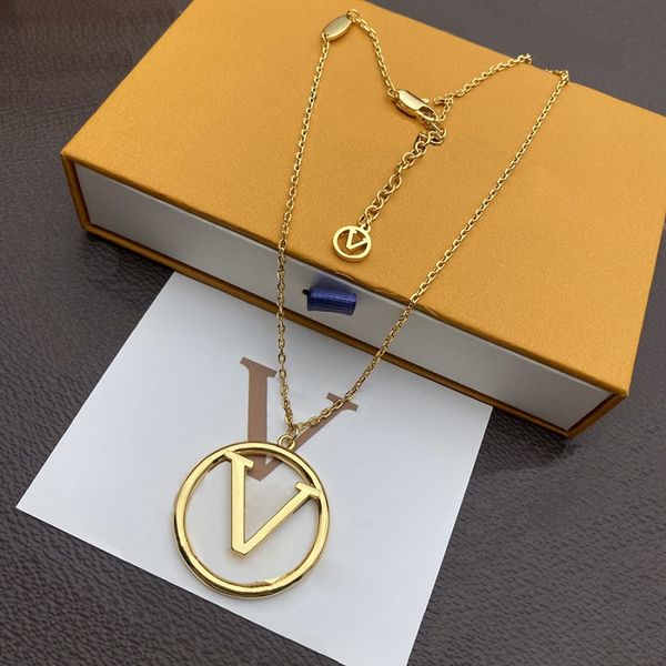 Designer Gold Necklace Classics Necklaces Fashion Letter V Luxury Necklace For Men Women Jewelry