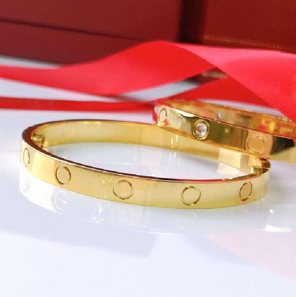 Designer Screw Bracelet Luxury Jewelry in 18K Gold Plated Titanium Steel with Diamonds for Women and Men, Elegant Silver Classic Party Bracelet