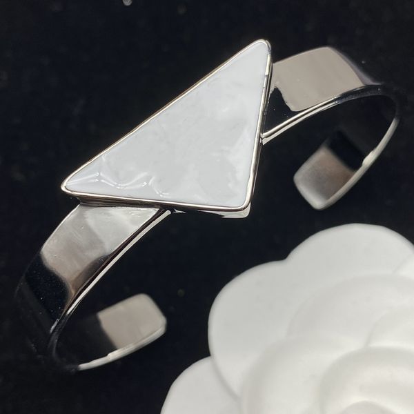 Designer Triangle big Luxury Fashion Bracelet 18K Gold Plated Titanium Steel Diamond Women's Nail Bracelet Silver Classic Designer Jewe