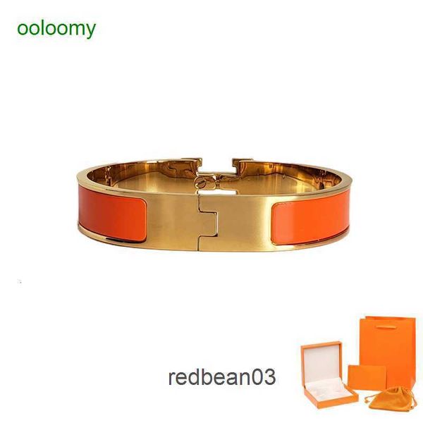 Elegant 18k gold bangle bracelets with engraved letters, hypoallergenic luxury jewelry perfect as birthday gifts for men and women