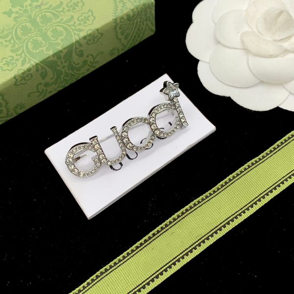 Elegant 18K gold-plated designer brooch with crystal rhinestones and pearl accents, perfect for weddings and parties as a stylish accessory or gift
