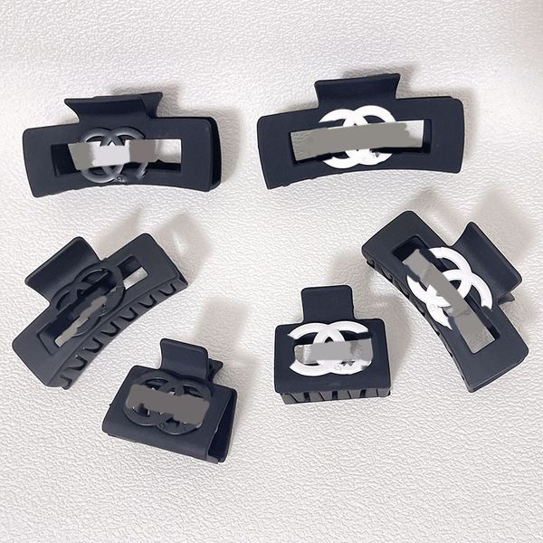 Elegant designer hair clip barrette for women and girls, stylish classic hair accessory