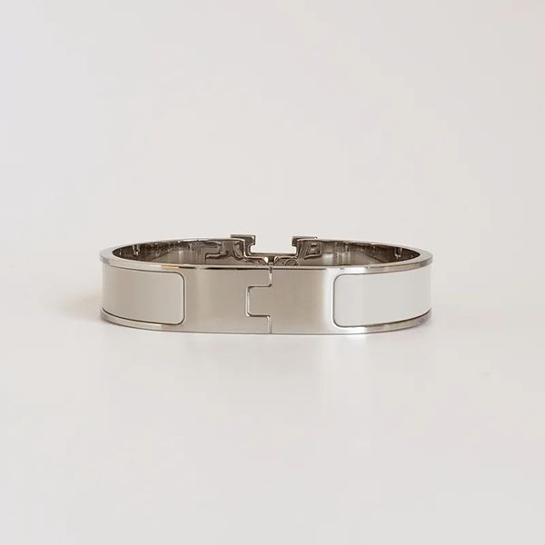 Elegant fashion bracelet for women, featuring 18K rose gold plating and shell accents, a stylish gold chain design perfect for parties and gifts