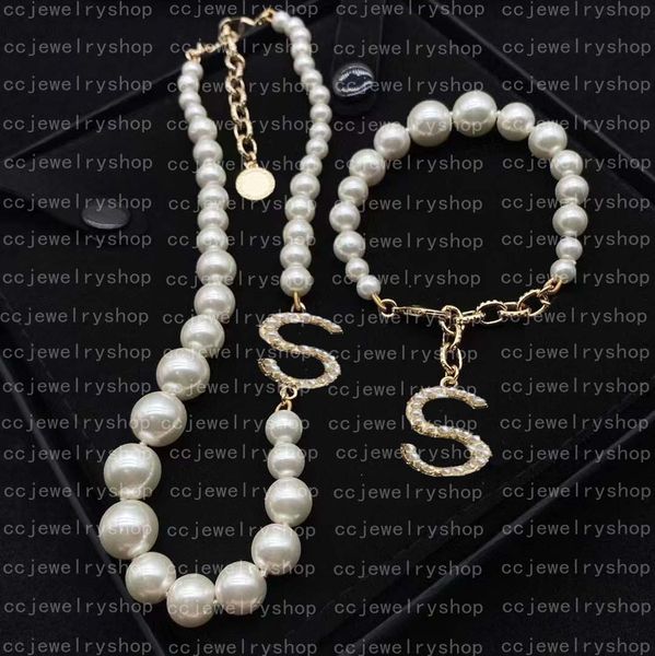 Elegant pearl choker necklaces and designer earrings with diamond brooches for women and girls, perfect for weddings