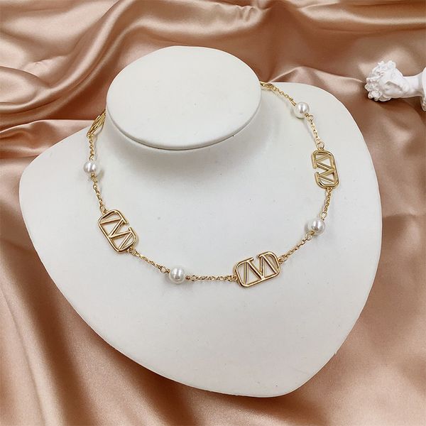 Elegant pearl pendant necklace for women, offering three stylish designs for a sophisticated look