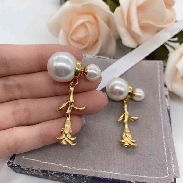 Elegant rose pearl stud earrings, trendy and charming fashion jewelry, perfect as a stylish gift