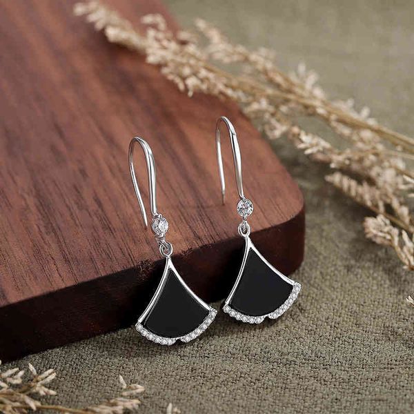 Elegant S925 sterling silver fan-shaped black agate earrings with zircon accents for a chic, minimalist look