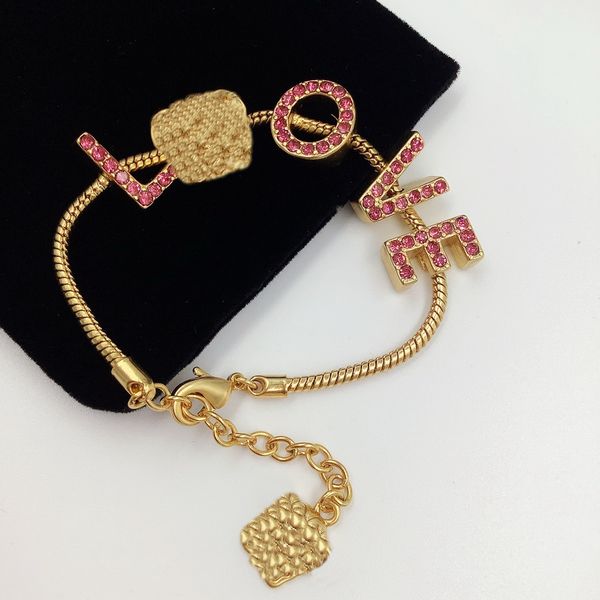 Europe America Designed woman Link Chain Bracelets letter Diamonds Love pendant Greece Meander Pattern Medusa Head Portrait 18K Gold Plated

European and American designed women's link chain bracel...
