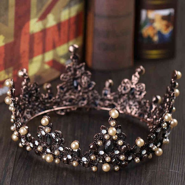 European Baroque-style full circle pearl headdress with diamond accents for weddings