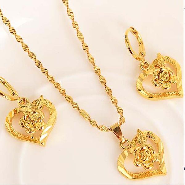 Fashionable 18k gold-plated Dubai-inspired romantic heart and rose pendant necklace and earrings set for women, perfect for weddings and special occasions
