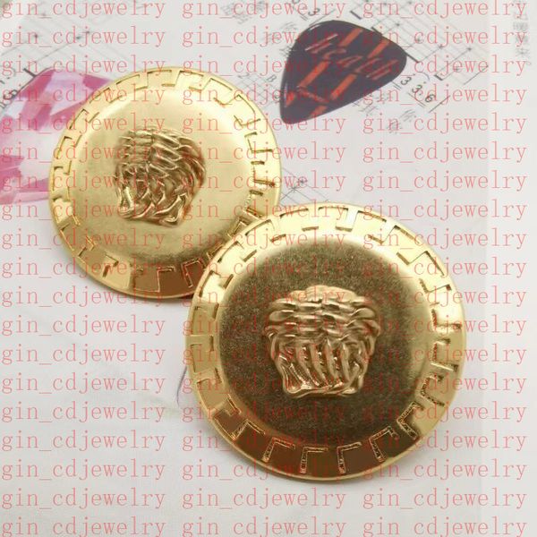 Fashionable 18K gold-plated earrings featuring a V-letter design with a Banshee Medusa head charm for women, style VE9