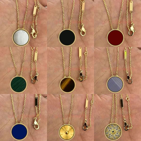 Fashionable Classic Lucky Clover Necklace Pendant in Stainless Steel with 18K Gold Plating for Women and Girls, Perfect for Valentine's Day and Mother's Day Gifts