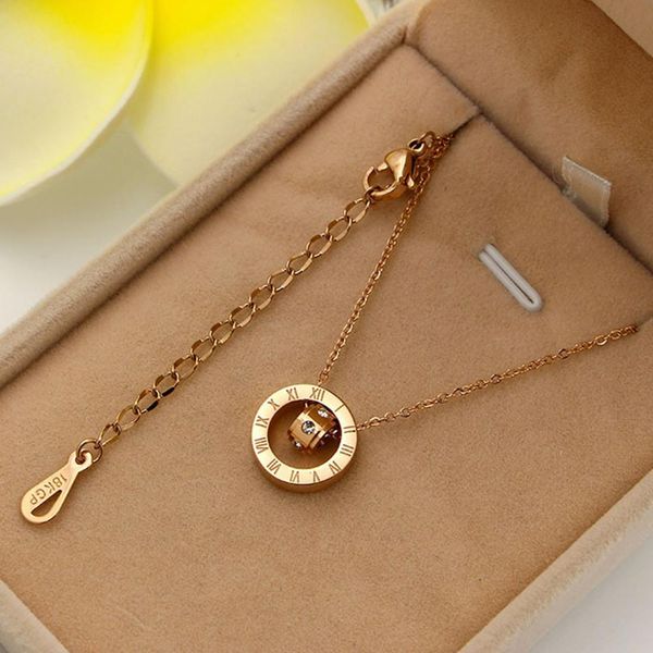 Fashionable Roman numeral pendant necklaces with link chain designs for stylish accessories
