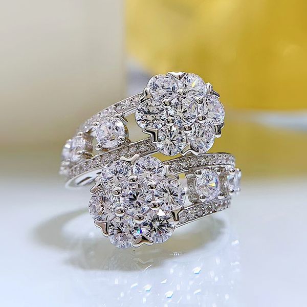 Flower Moissanite Diamond Ring in 925 sterling silver, perfect for women's weddings, parties, engagements, and jewelry gifts