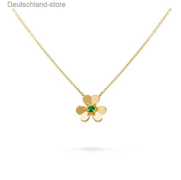 Frivole pendant necklace with three-leaf clover design in gold, rose gold, silver with crystal or diamond options in mini and small sizes
