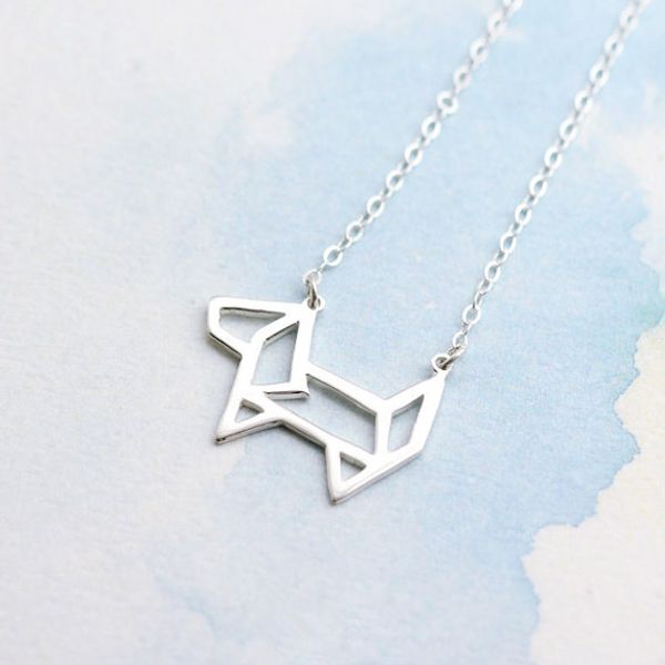 Gold and silver origami-style dog necklaces featuring cute animal outlines, perfect clavicle jewelry gifts for friends