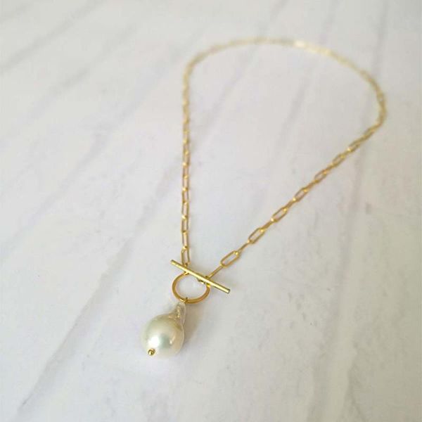 Gold toggle clasp pendant necklaces featuring small freshwater pearls for women's boho jewelry