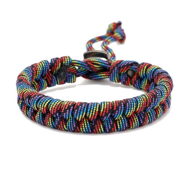 Handcrafted paracord braid bracelet for men, ideal for outdoor sports and gifting
