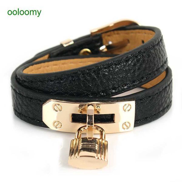 Hemres Designer Bracelet Stylish and Personalized Double Loop Hanging Lock Belt Buckle Colored Leather Bracelet with Neutral Style