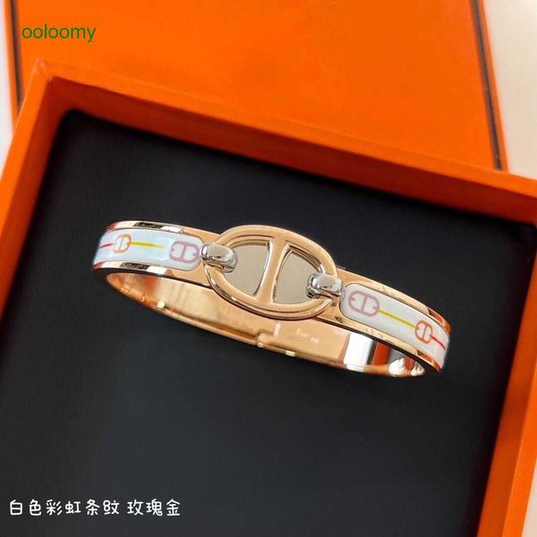 Hemres Designer Bracelet: Stylish, gender-neutral pig nose enamel home accessory with modern versatility