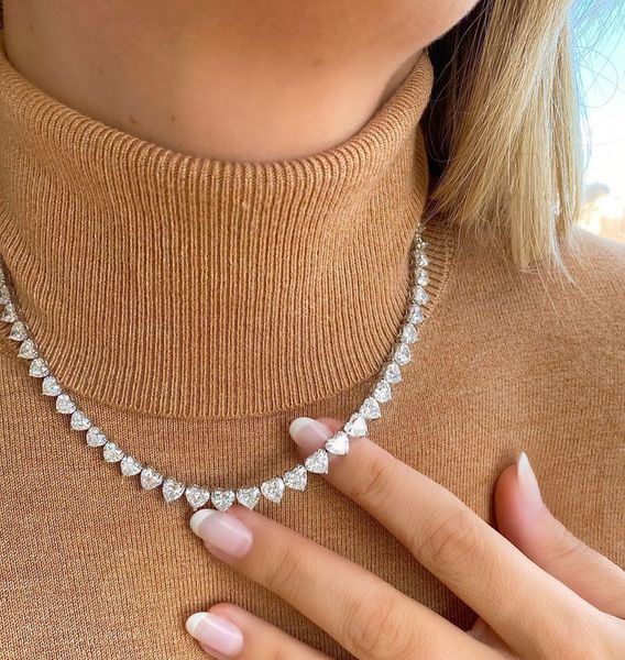 High-quality 5A CZ heart-shaped tennis chain necklace with iced-out bling, perfect for women and girlfriends as a Valentine's gift